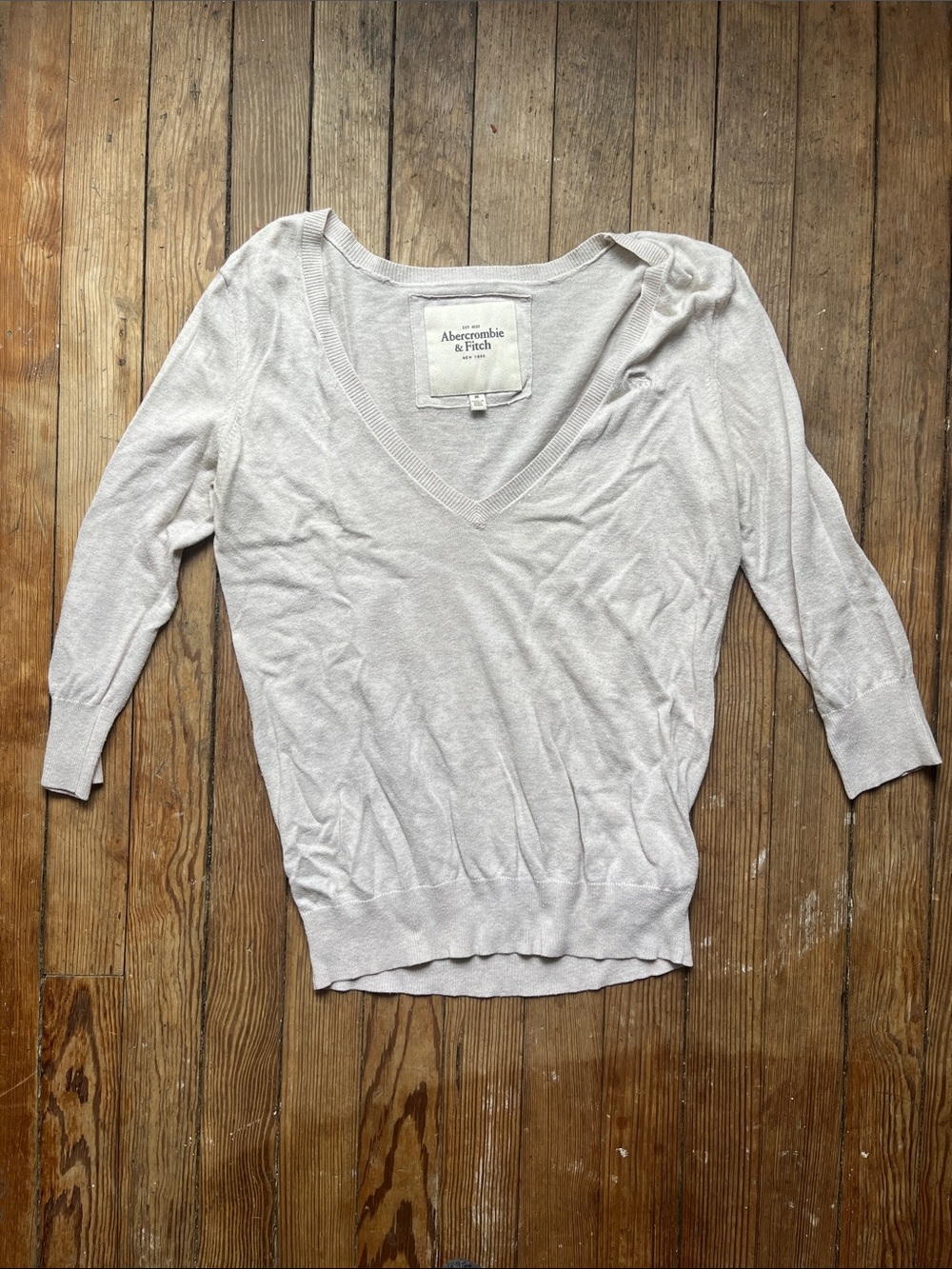 Abercrombie & Fitch Light Tan V-Neck Sweater